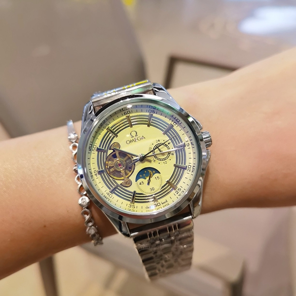 ブランド時計着用イメージ